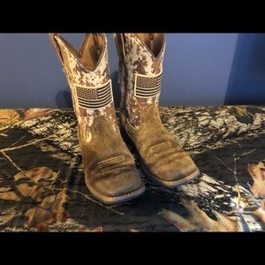 Ariat Cowboy boots
